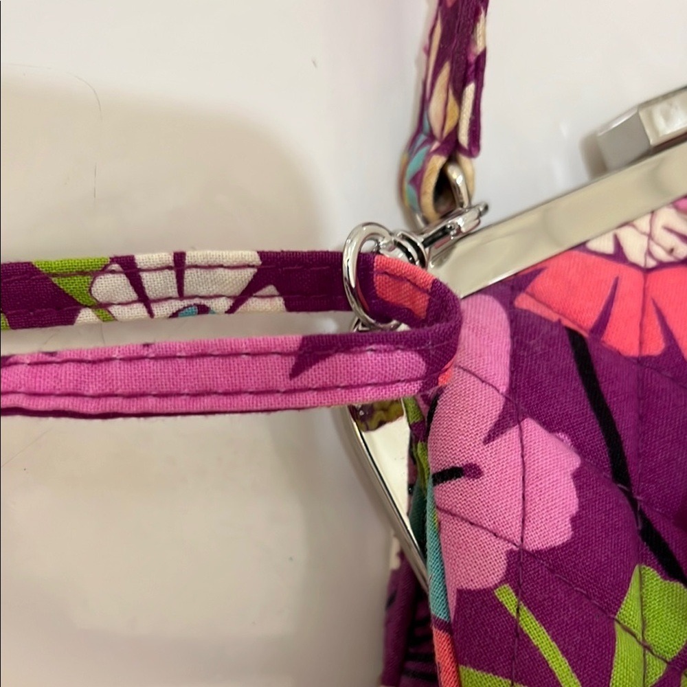VERA BRADLEY Flutterby Purple Floral‎ Mini Frame Crossbody Quilted Retired Mint - Picture 2 of 8